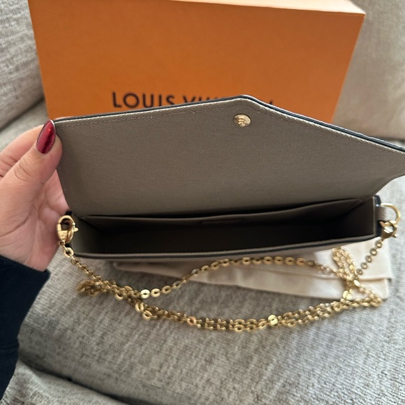 Louis Vuitton Félicie Pochette bag - Monogram | Beige. - Picture 5 of 8